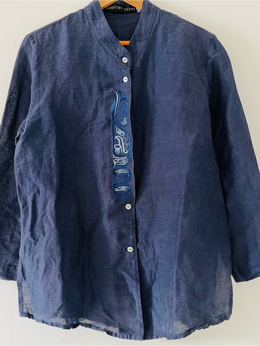 Dorothy Grant Indigenous Formline Embroidered Linen Blend Top